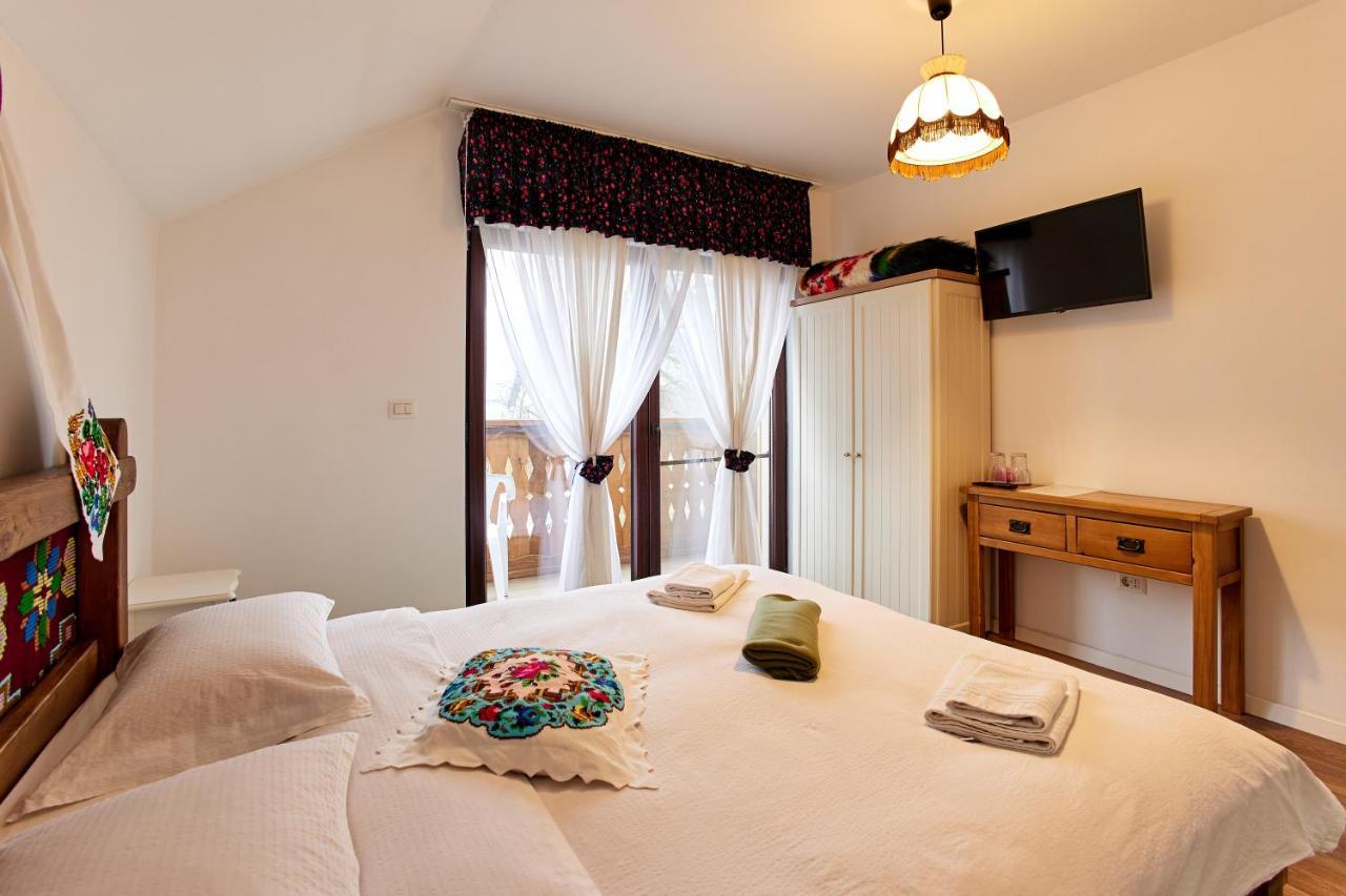 Gradina Lu' Ion "A Home Away From Home" (Adults Only) Vişeu de Sus Exteriér fotografie