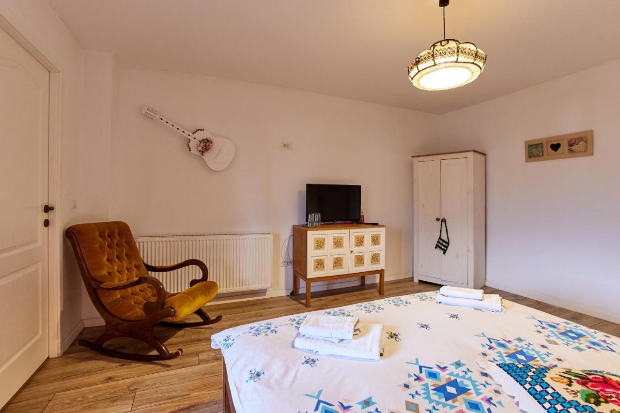 Gradina Lu' Ion "A Home Away From Home" (Adults Only) Vişeu de Sus Exteriér fotografie